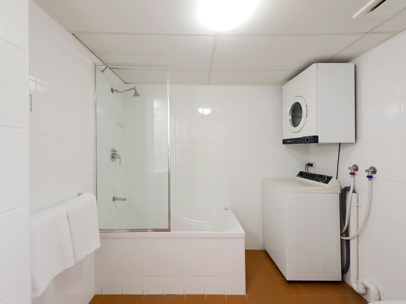 11/435 Coronation Drive, Auchenflower QLD 4066