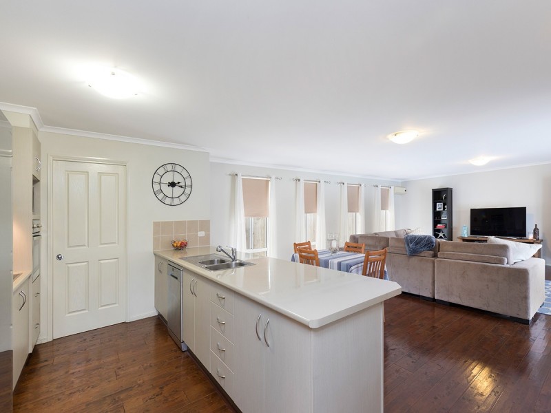 11 Springbrook Place, Moggill QLD 4070