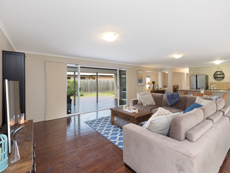 11 Springbrook Place, Moggill QLD 4070
