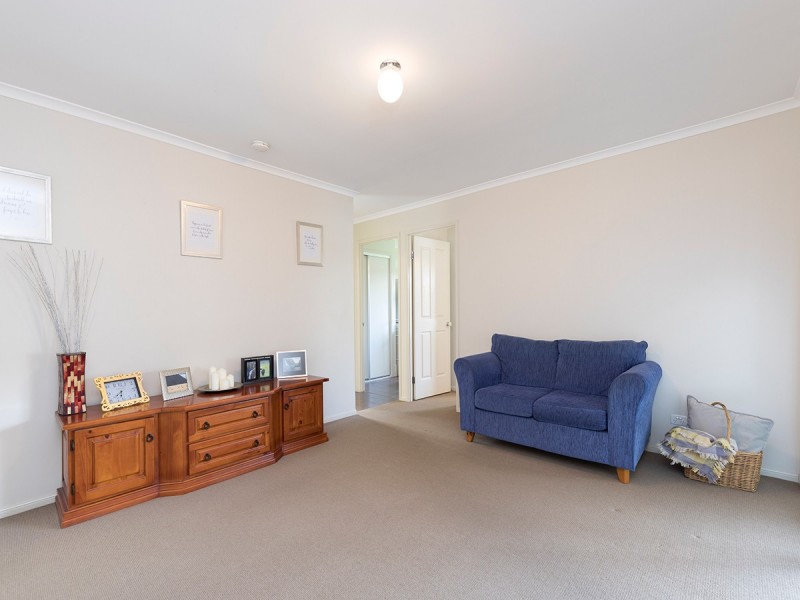 11 Springbrook Place, Moggill QLD 4070