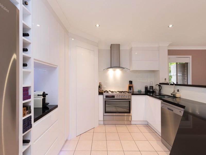 92 Fiddlewood Crescent, Bellbowrie QLD 4070