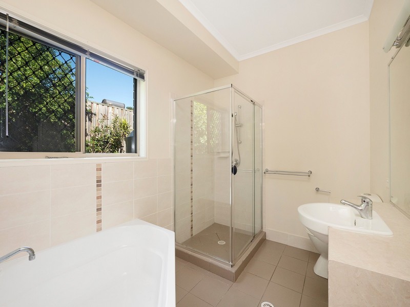 32 Church Road, Bellbowrie QLD 4070