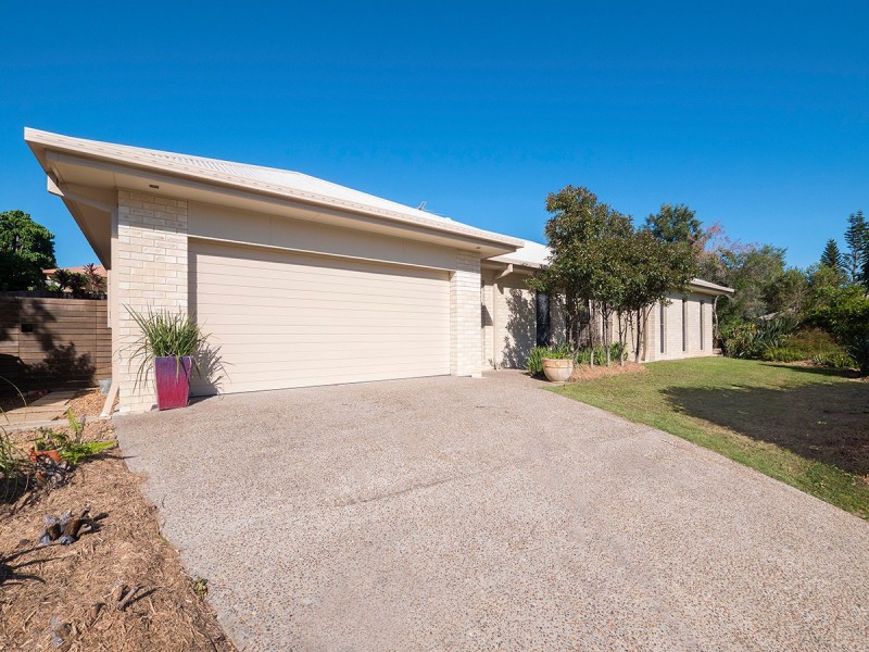 32 Church Road, Bellbowrie QLD 4070