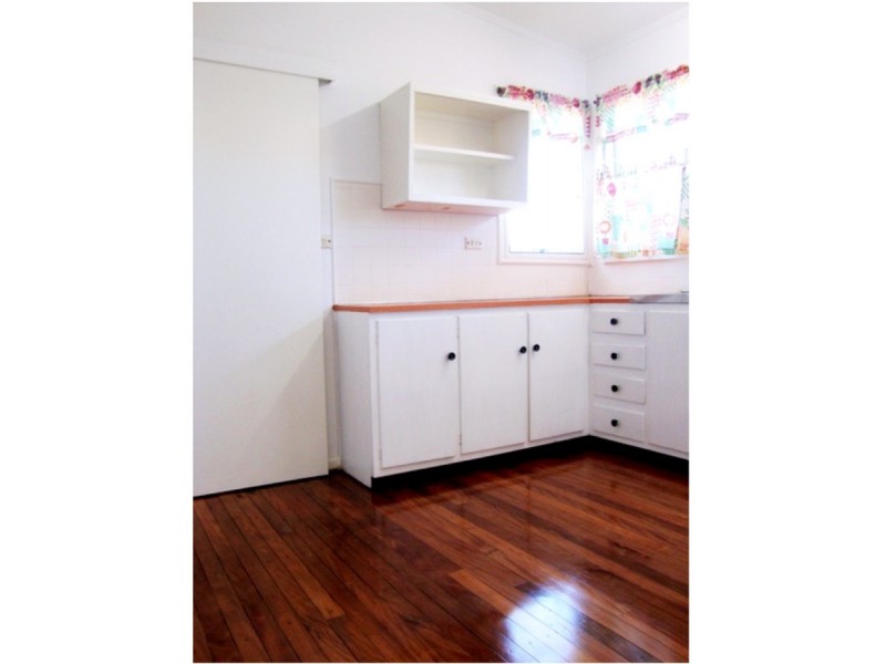 2 Wiseman Street, Kenmore QLD 4069