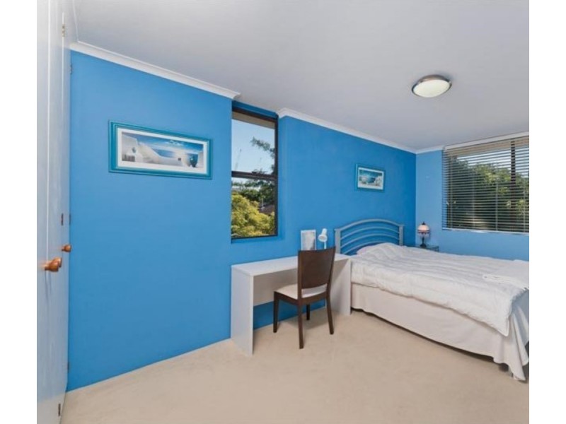 6/151 Central Avenue, Indooroopilly QLD 4068