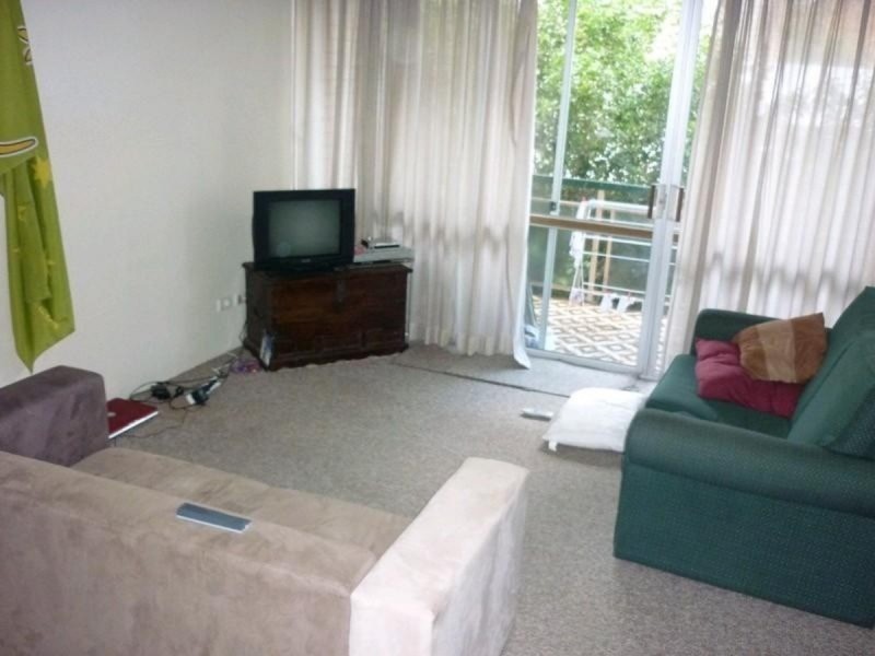 2/60 Warren Street, St Lucia QLD 4067