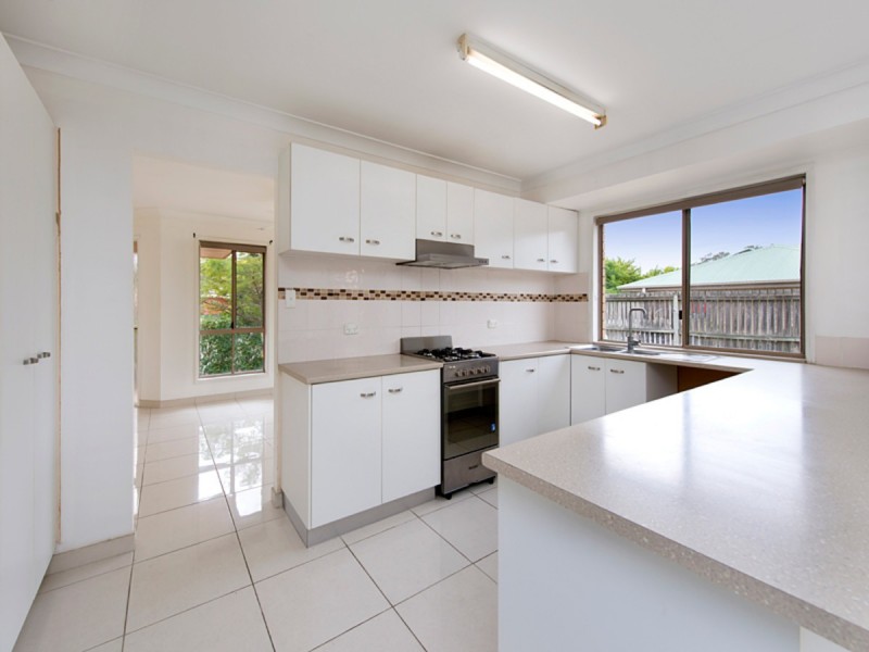 1/27 Sugarwood Street, Bellbowrie QLD 4070