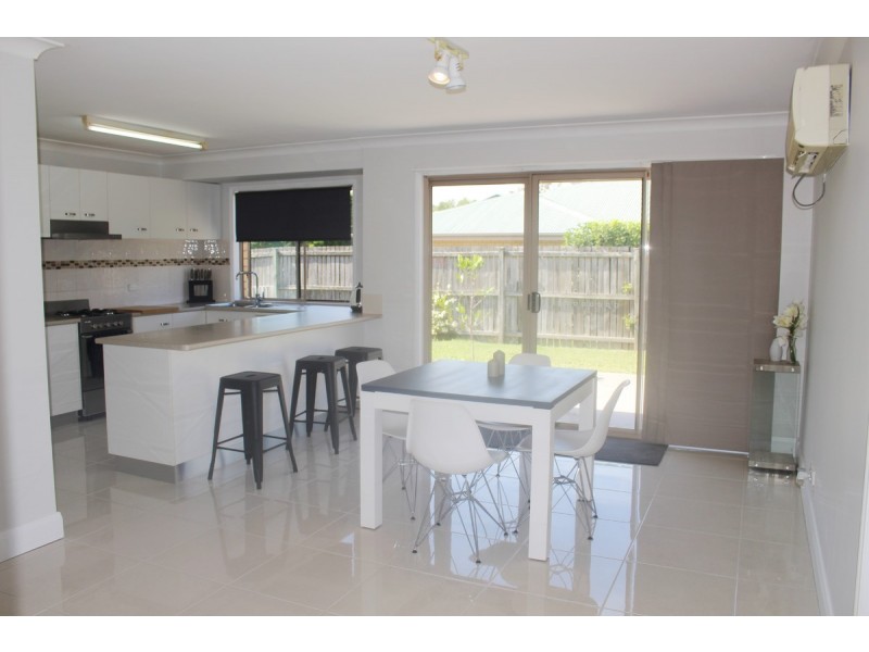 1/27 Sugarwood Street, Bellbowrie QLD 4070