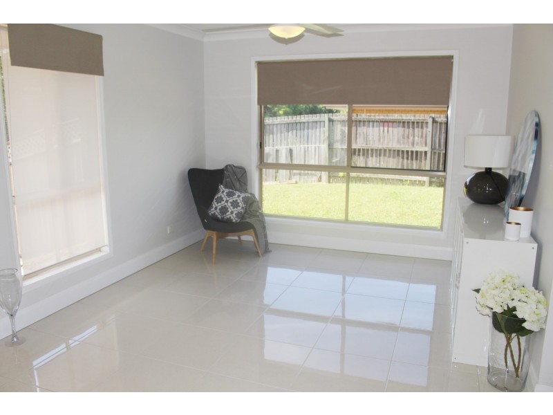 1/27 Sugarwood Street, Bellbowrie QLD 4070