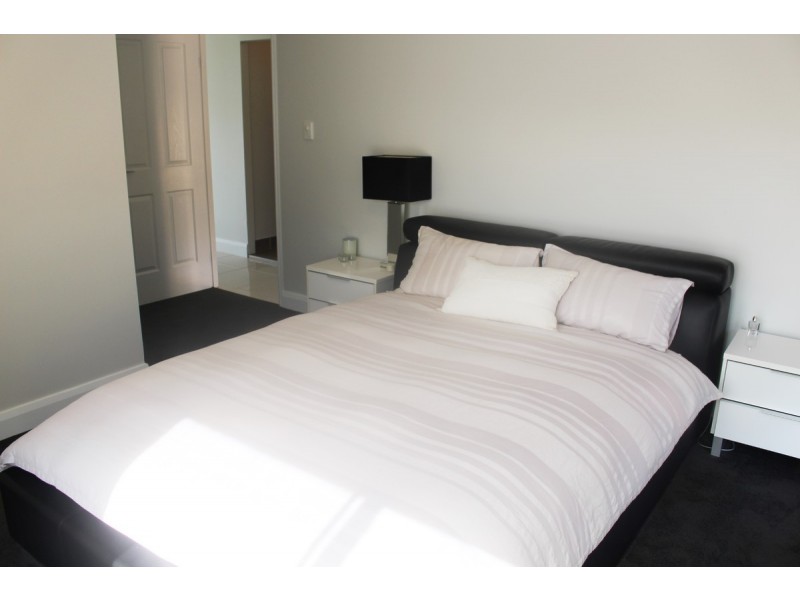 1/27 Sugarwood Street, Bellbowrie QLD 4070