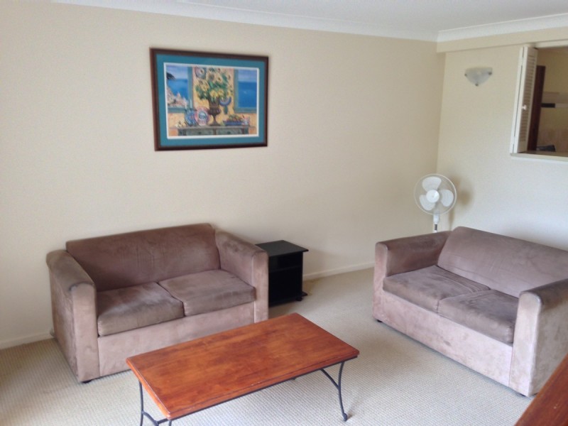 3/77 Warren Street, St Lucia QLD 4067