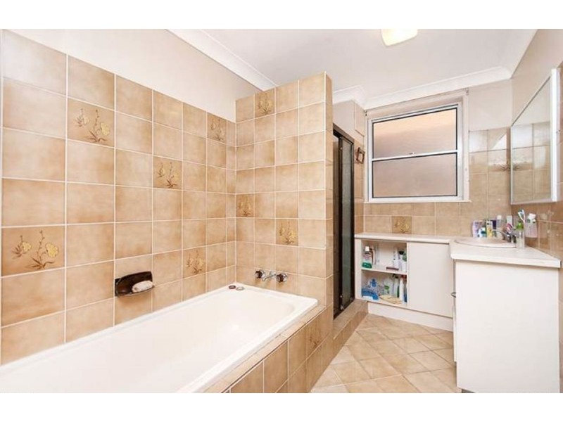 3/77 Warren Street, St Lucia QLD 4067