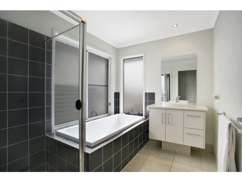 26 Dart Street, Corinda QLD 4075