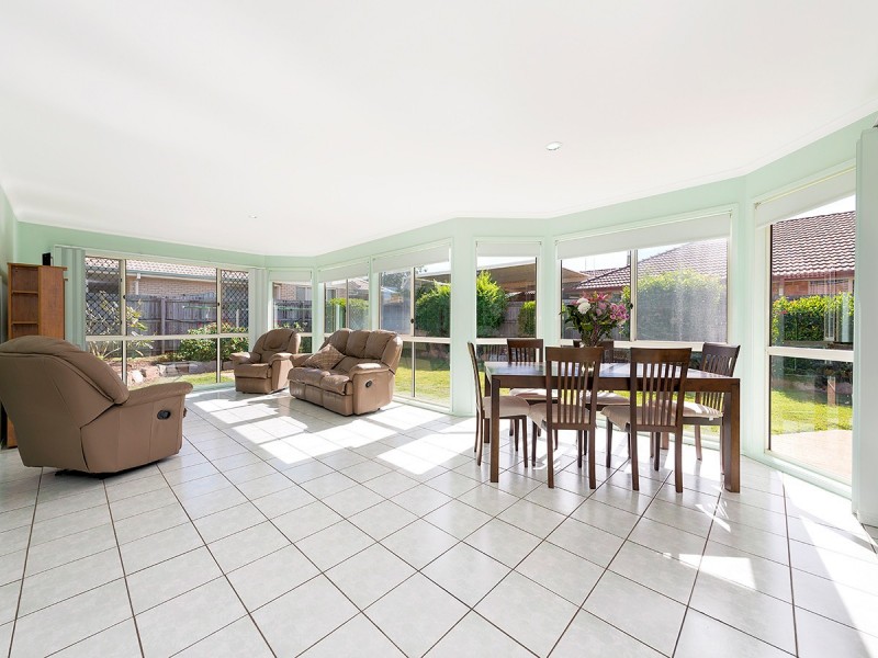 68 Crestwood Place, Moggill QLD 4070