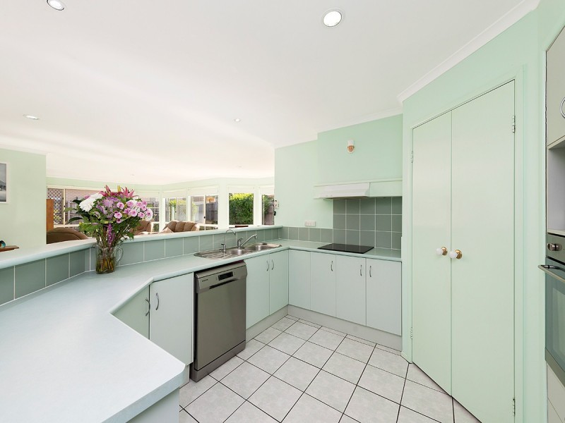 68 Crestwood Place, Moggill QLD 4070