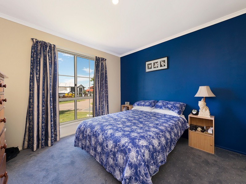 68 Crestwood Place, Moggill QLD 4070