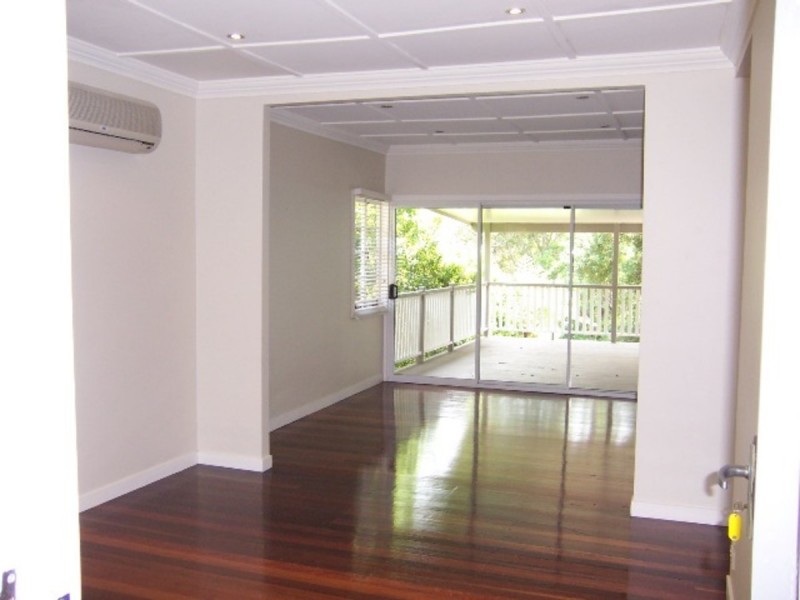 91 Main Avenue, Bardon QLD 4065