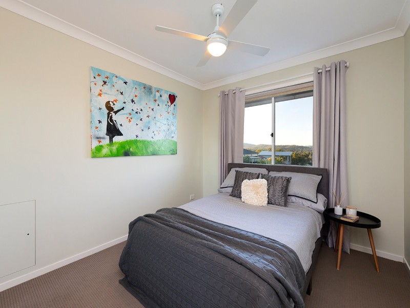 20 Grange Place, Moggill QLD 4070