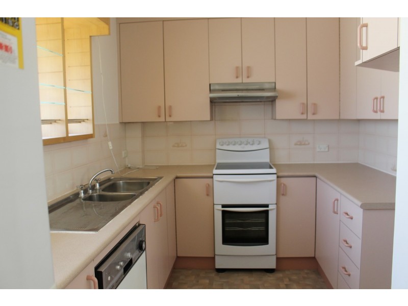 1/37 Mitre Street, St Lucia QLD 4067