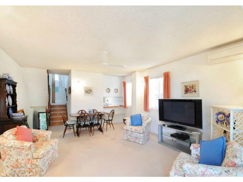 1/54 Durham Street, St Lucia QLD 4067