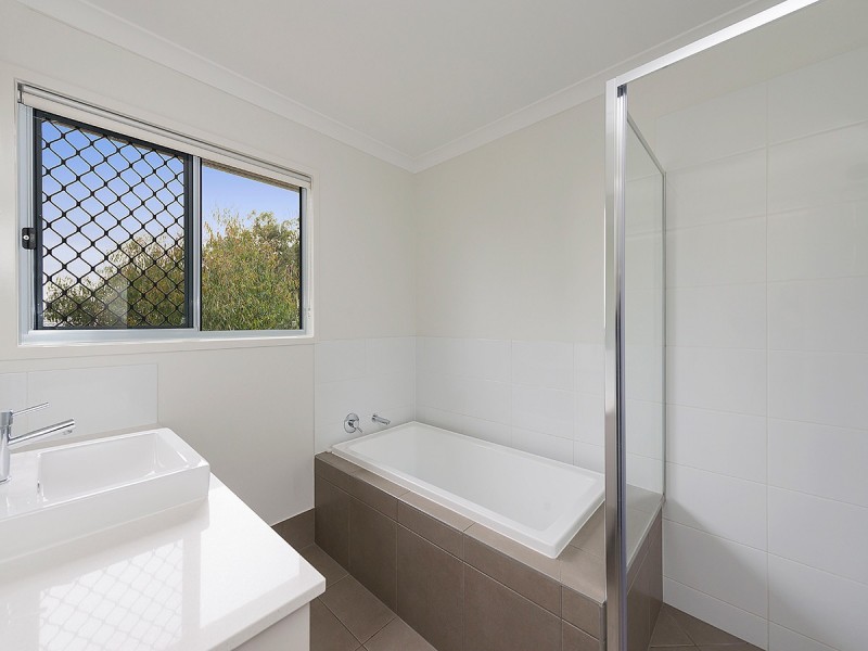 44 Priors Pocket Road, Moggill QLD 4070