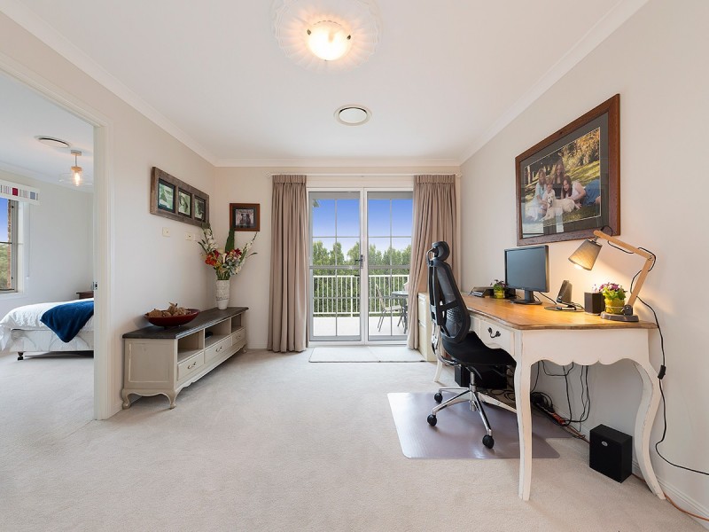 7 Grange Place, Moggill QLD 4070