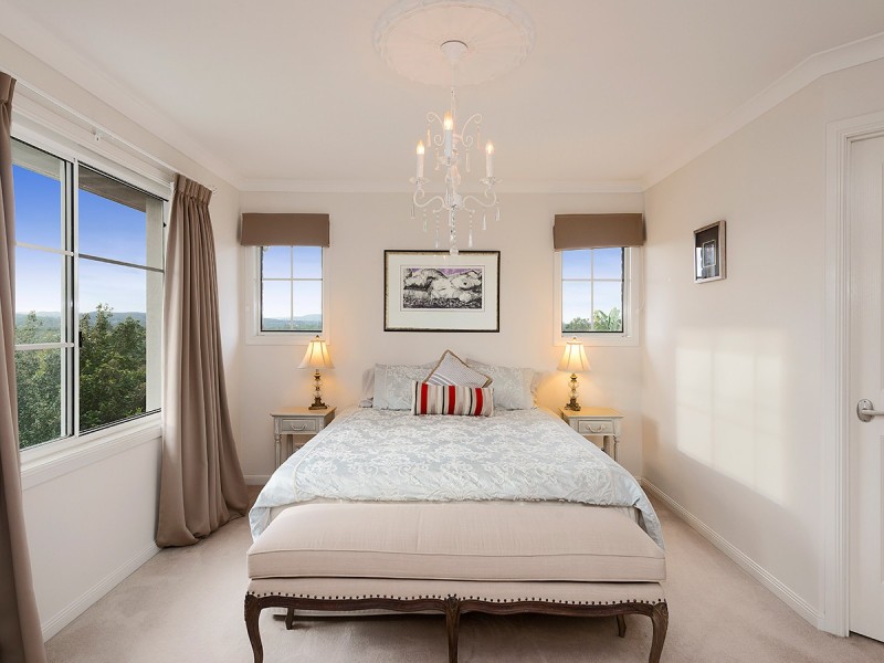 7 Grange Place, Moggill QLD 4070