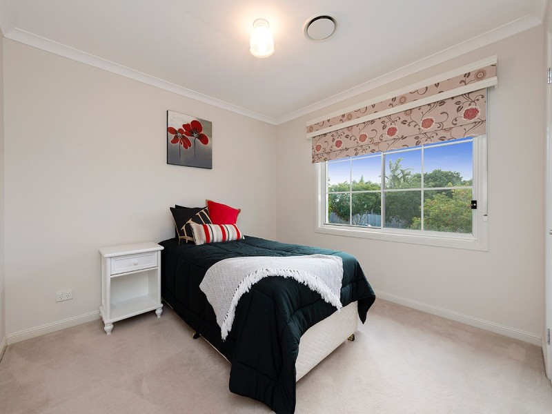 7 Grange Place, Moggill QLD 4070