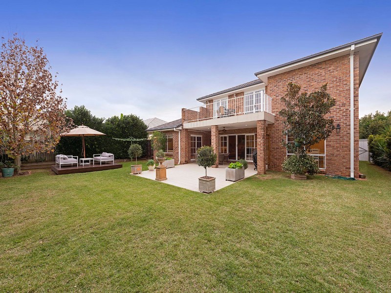 7 Grange Place, Moggill QLD 4070