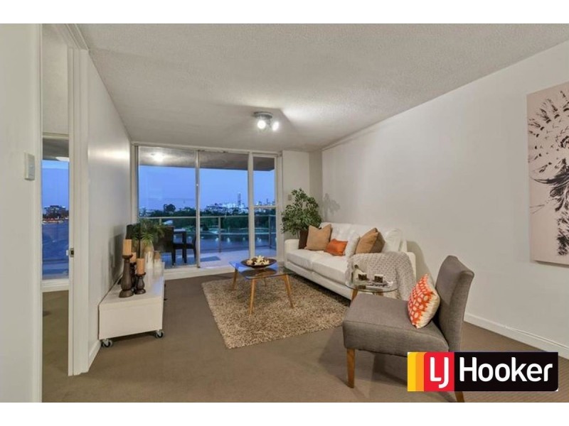 13/8 Sandford Street, St Lucia QLD 4067