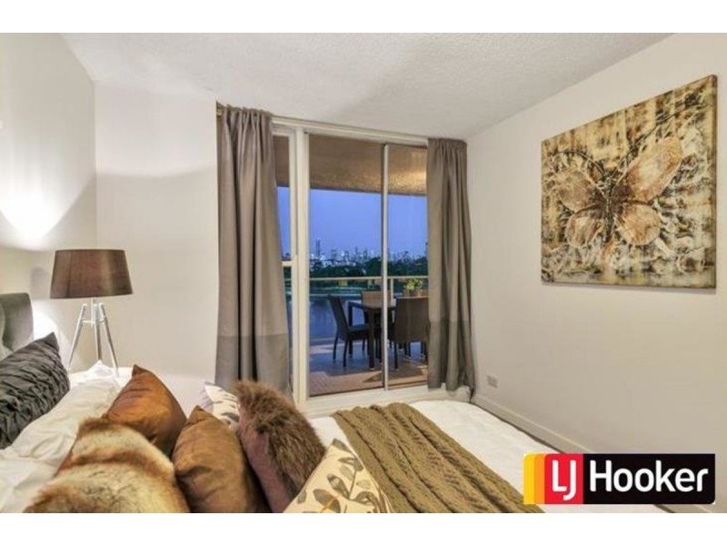 13/8 Sandford Street, St Lucia QLD 4067