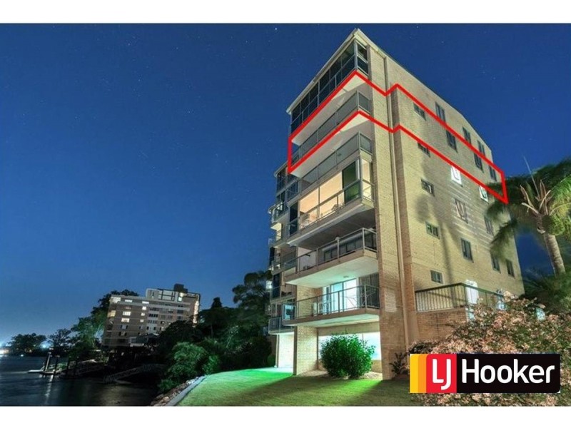 13/8 Sandford Street, St Lucia QLD 4067