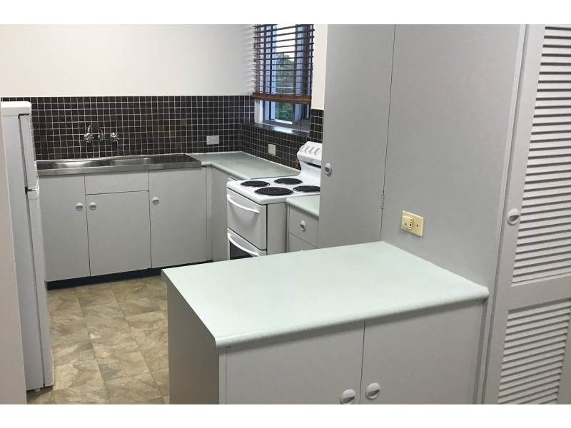 13/8 Sandford Street, St Lucia QLD 4067