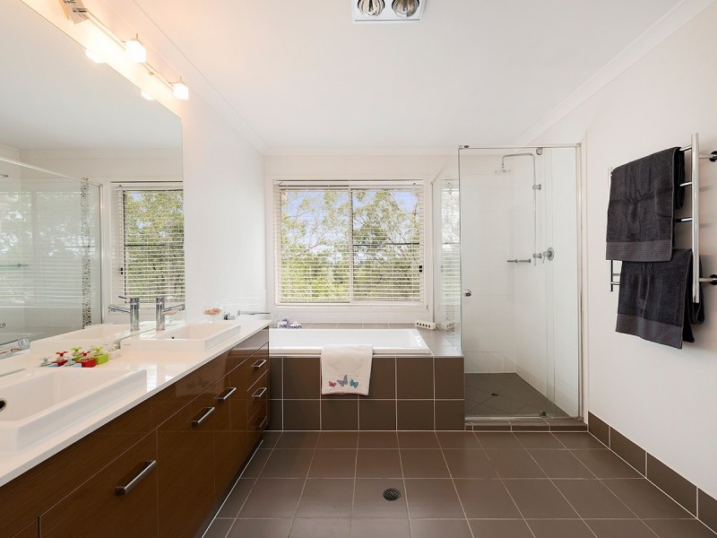 31 Bluegum Rise, Anstead QLD 4070