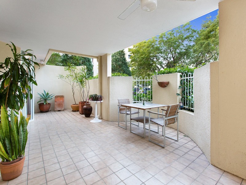 4/16 Patrick Lane, Toowong QLD 4066