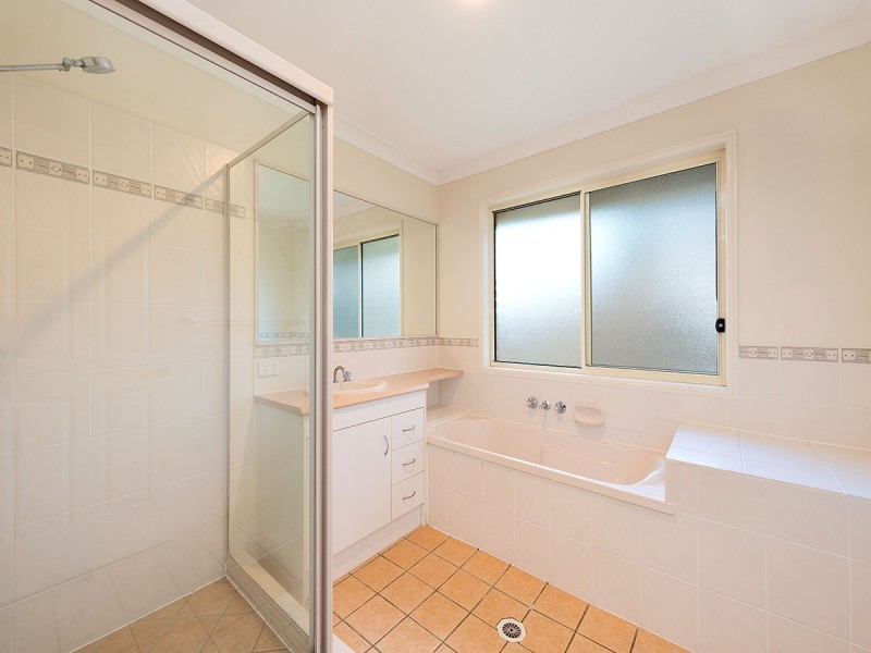 28 Kyecody Close, Moggill QLD 4070