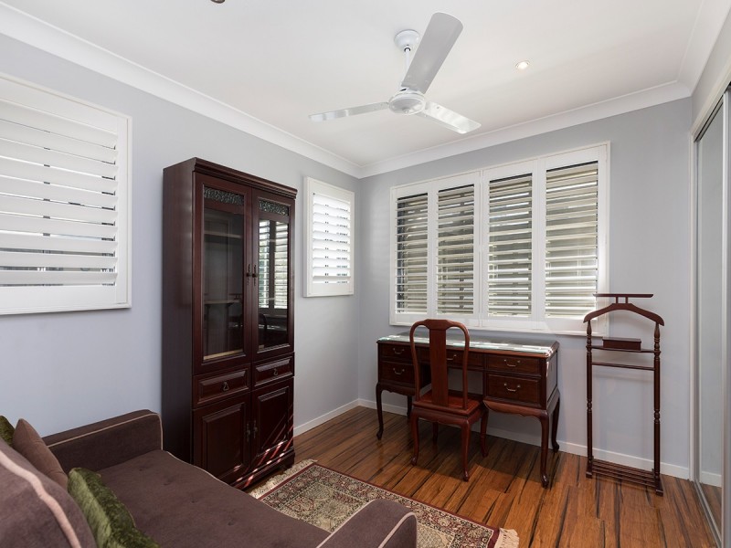 4/37 Indooroopilly Road, Taringa QLD 4068