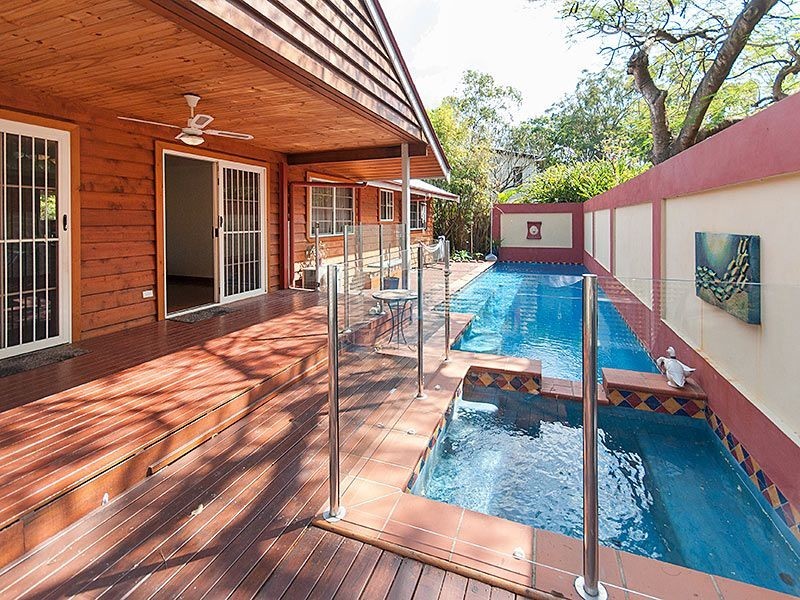 4 Sleath Street, Toowong QLD 4066