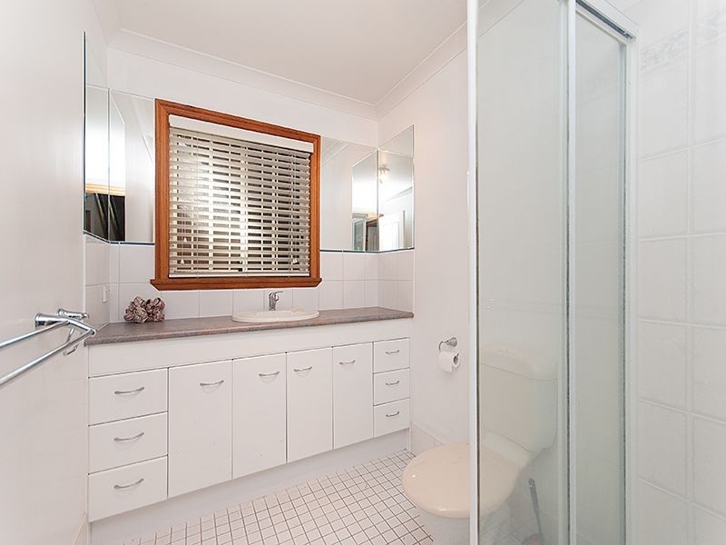 4 Sleath Street, Toowong QLD 4066