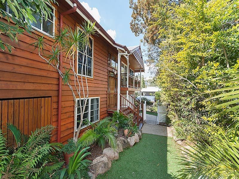 4 Sleath Street, Toowong QLD 4066