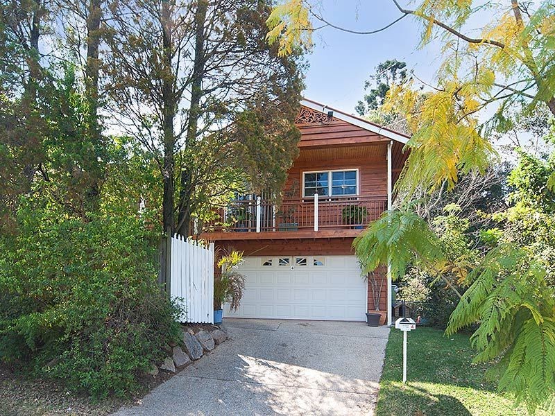 4 Sleath Street, Toowong QLD 4066