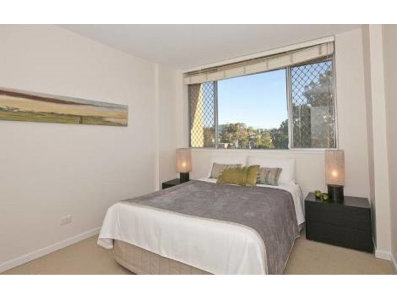 12/2 Sandford Street, St Lucia QLD 4067