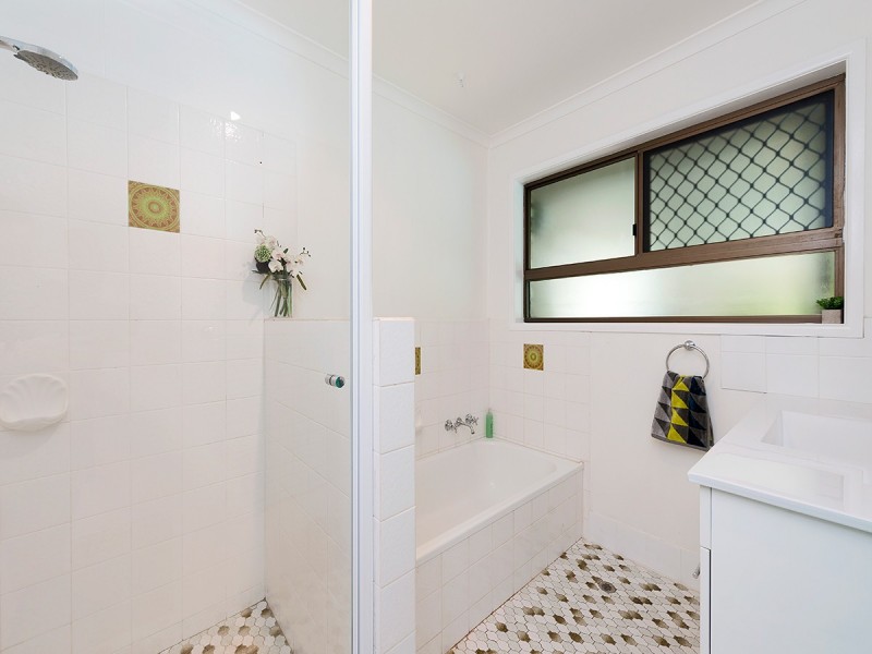 52 Montanus Drive, Bellbowrie QLD 4070