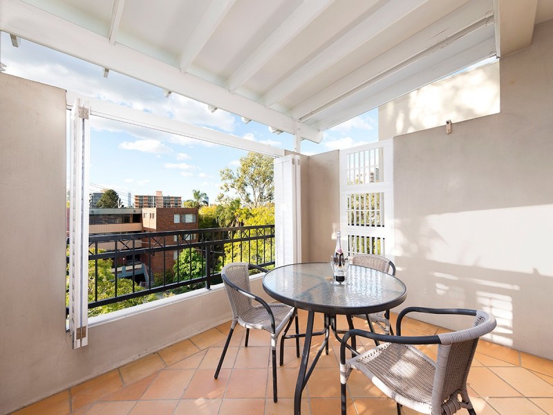 7/23 Bellevue Terrace, St Lucia QLD 4067