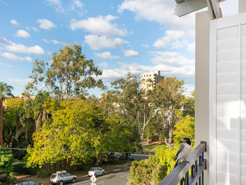 7/23 Bellevue Terrace, St Lucia QLD 4067