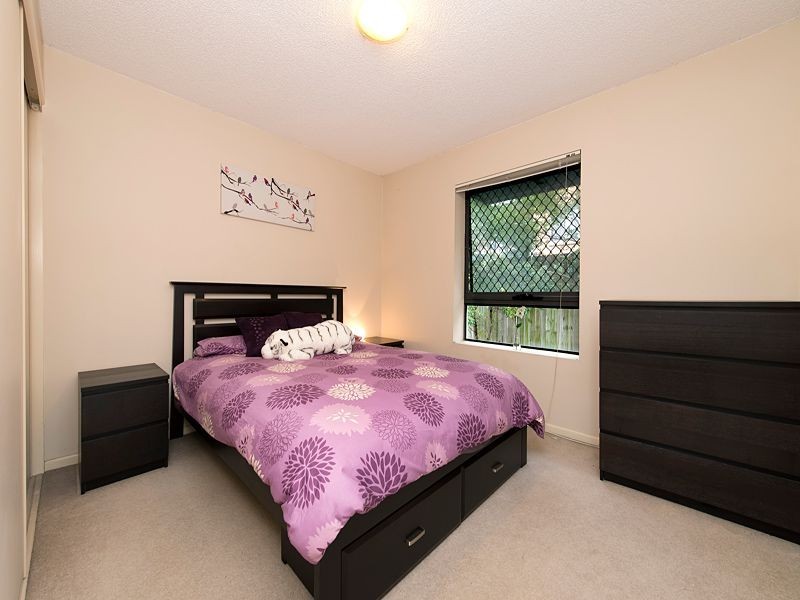 32/8 Booth Street, Toowong QLD 4066
