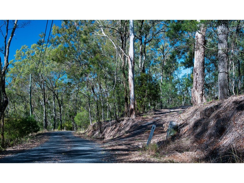 880 Grandview Road, Upper Brookfield QLD 4069