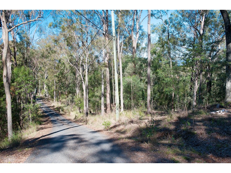 880 Grandview Road, Upper Brookfield QLD 4069