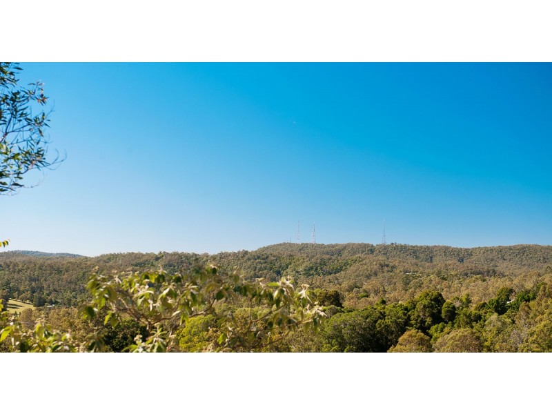 880 Grandview Road, Upper Brookfield QLD 4069