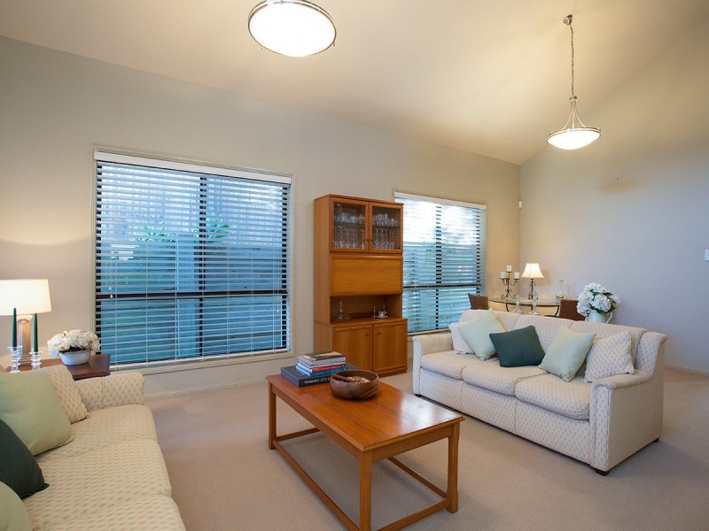 7 Greenwood Close, Moggill QLD 4070